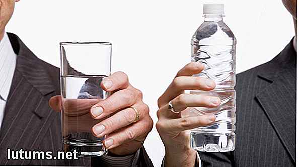In Flaschen abgefülltes Wasser gegen Leitungswasser - Fakten & 4 Gründe zu trinken Tippen Sie auf
